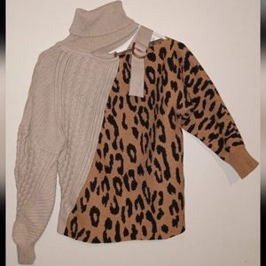 Half & Half TurtleNeck/Off-Shoulder Sweater-M